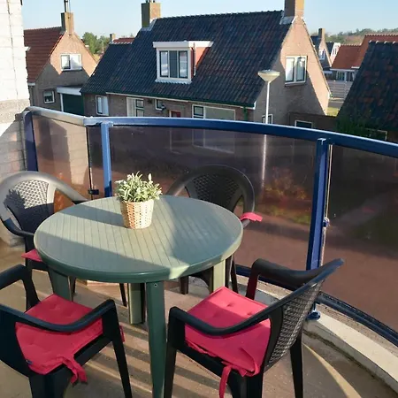 Apartment 10 Petten